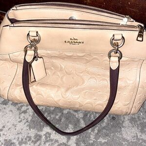 Coach shoulder bag, real not fake , tan